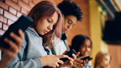 States push social media firms over addictive feeds and youth harm