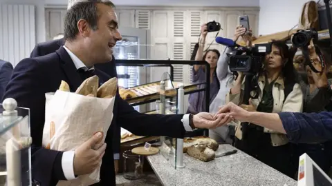 Lecornu backs bill to let bakeries open on May Day, unions protest
