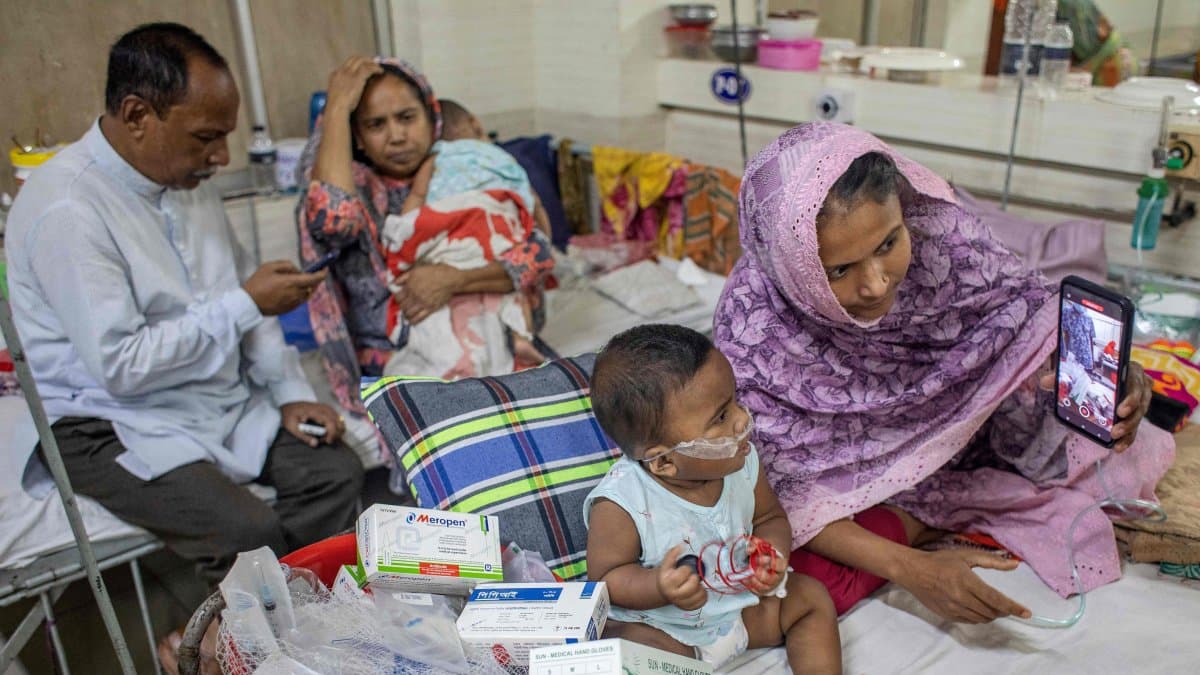 Bangladesh measles outbreak overwhelms hospitals, kills 336 children