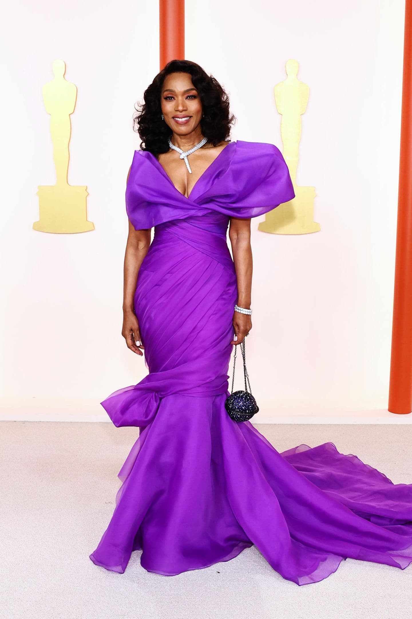 Academy Awards Red Carpet Shines With Emerald Drops and Statement Gemstones