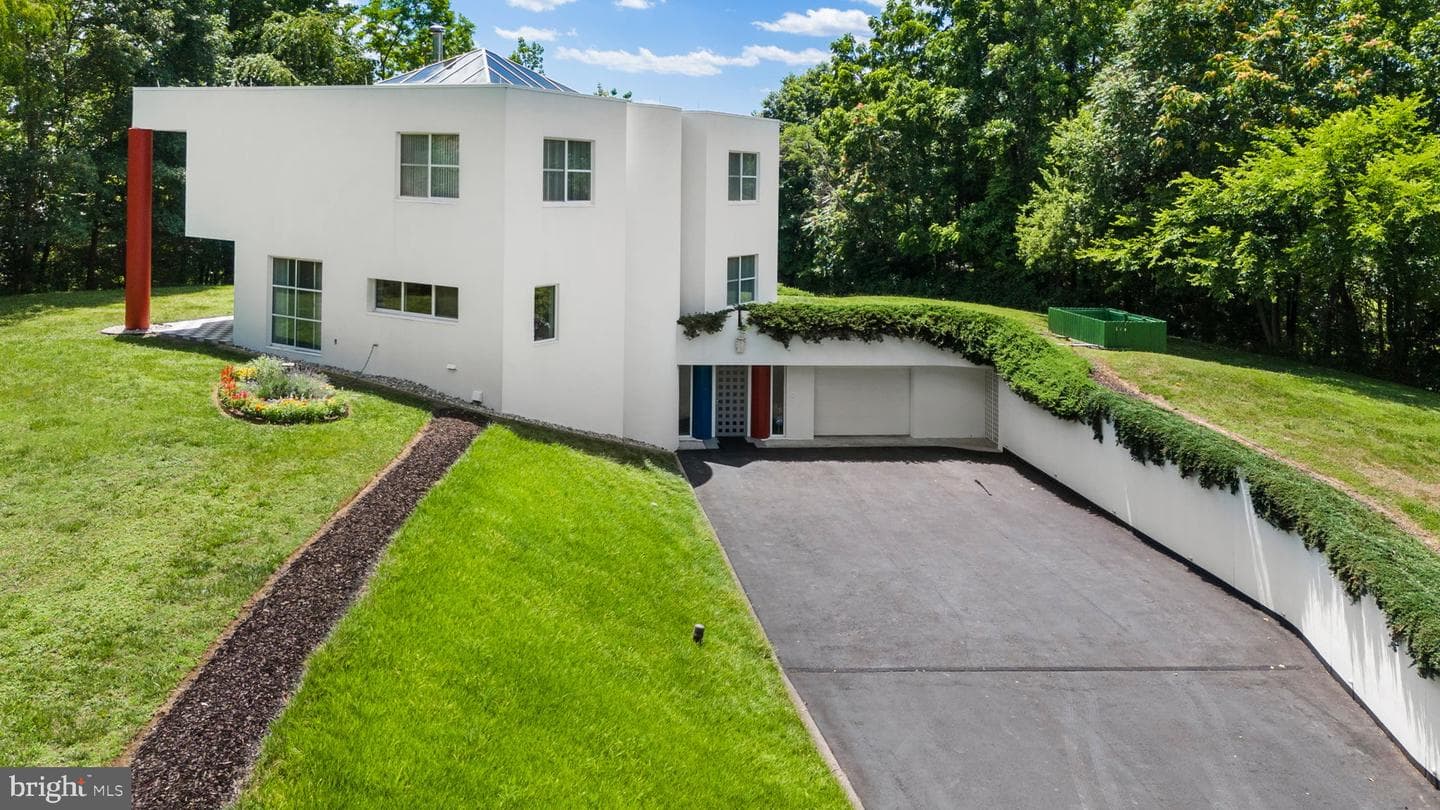 Price Reduced for River Road Contemporary Home with James River Access