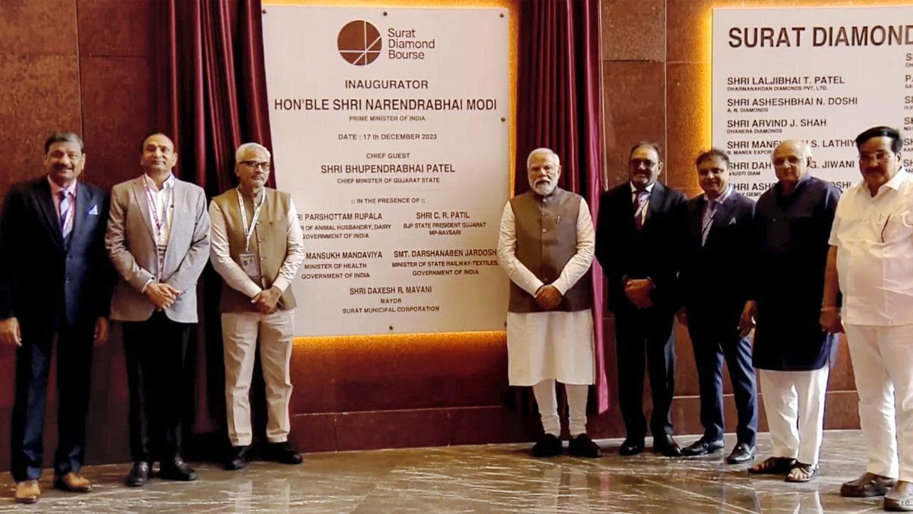 Global Diamond Industry Struggles as Trading Hubs Sit Empty