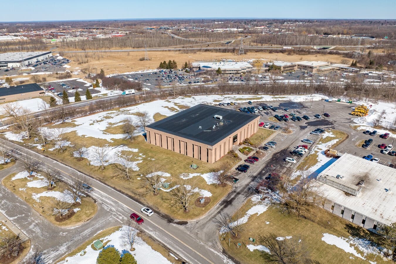 DeWitt developer proposes apartments inside Widewaters Parkway business park
