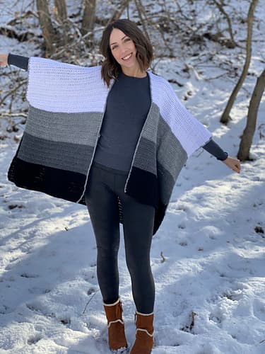 Rachel Misner Debuts Free Cambrie Cropped Cape Pattern, Video Tutorial, and Lion Brand Kit