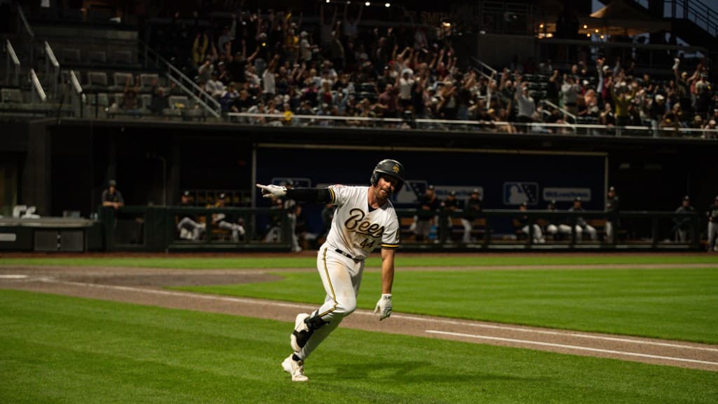 Walton grand slam powers Salt Lake’s seven-run seventh in comeback win
