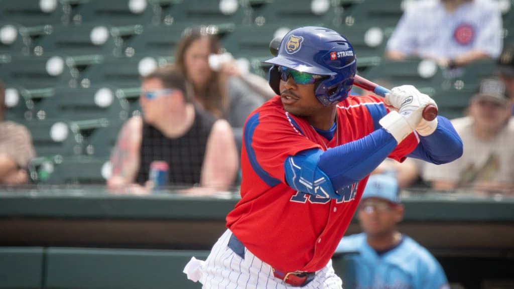 Columbus strings together runs, hands Iowa third straight loss