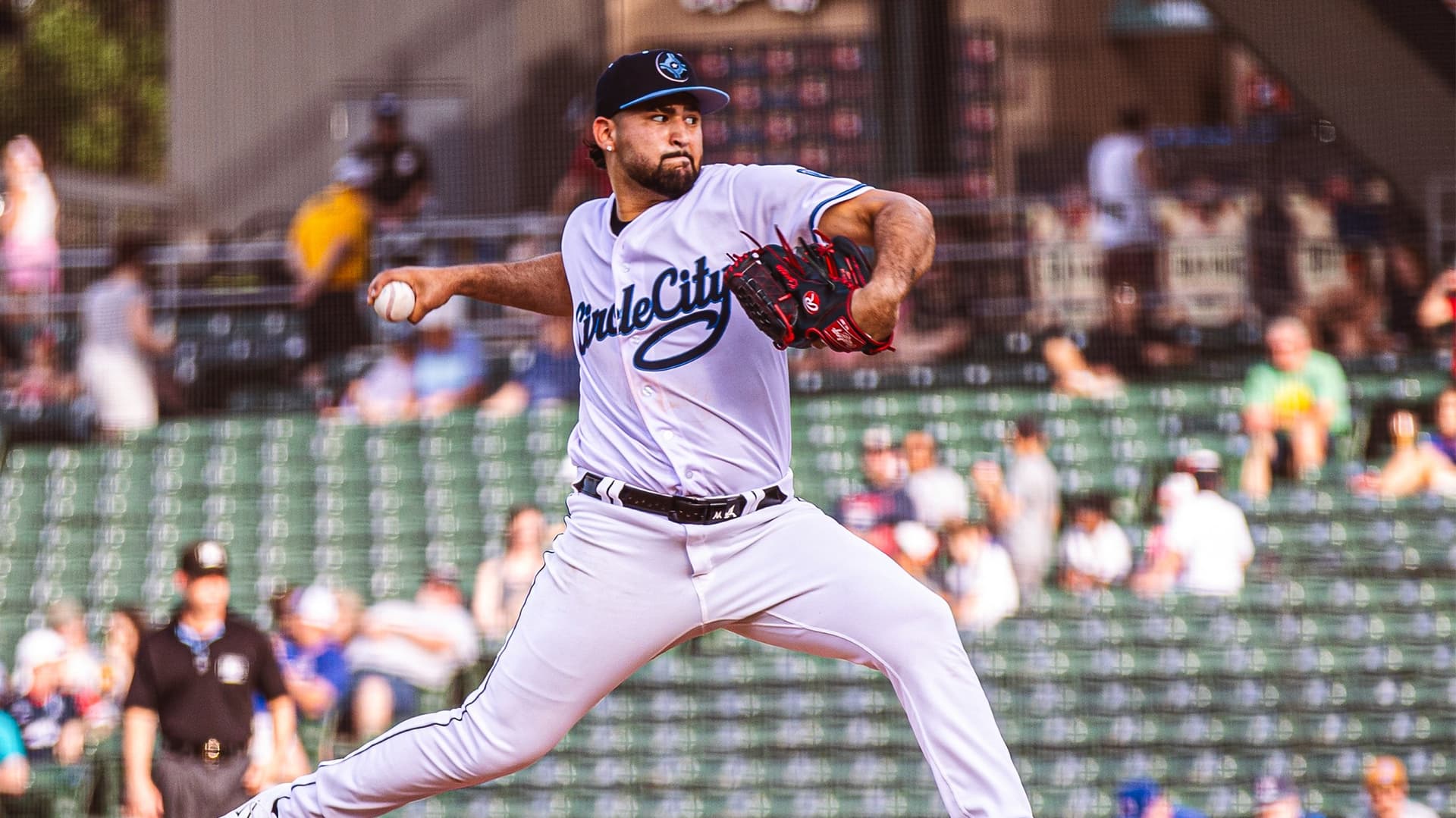 Simon’s two-run homer lifts Indianapolis to 3-0 shutout over Iowa