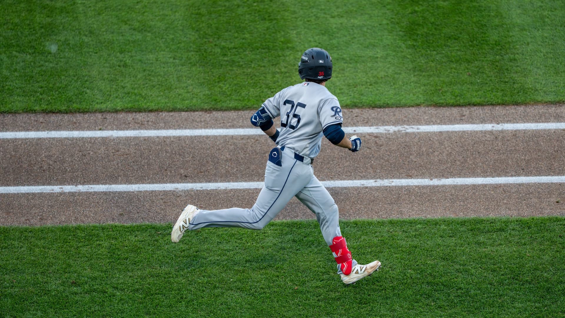 Rainiers rally from five down, but fall 12-8 to Salt Lake