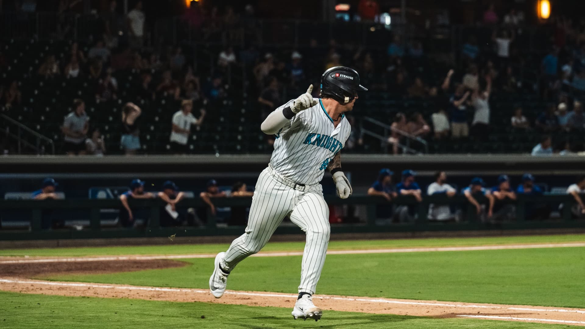 Lee's walk-off double caps Charlotte's wild 9-8 win over Oklahoma City