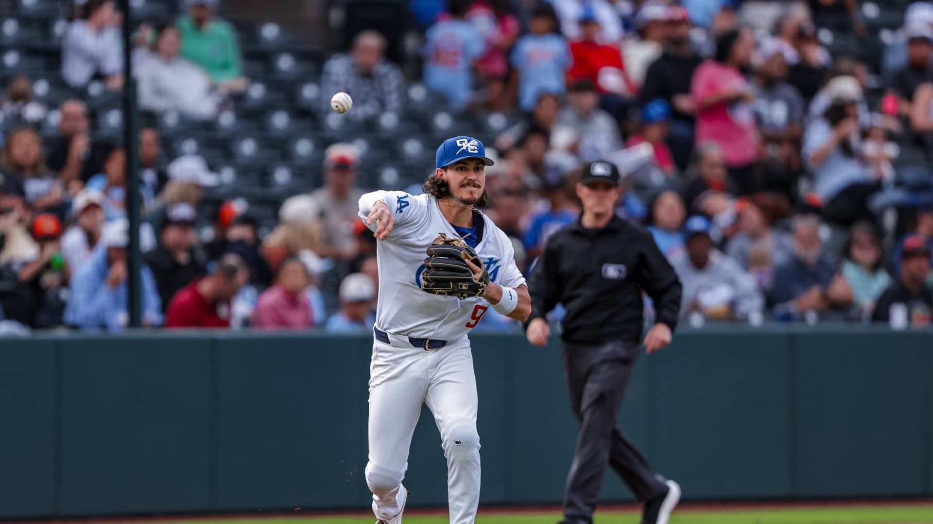 Comets pound Express 10-3, sweep series as Blake Snell rehabs up front