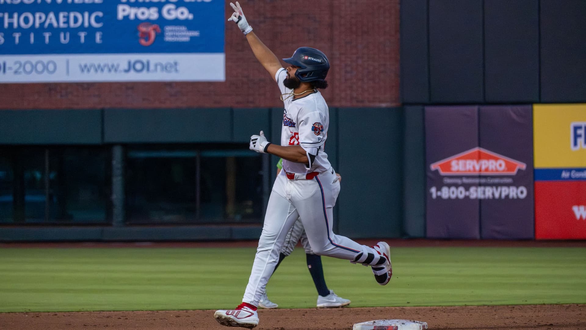 Rece Hinds powers Jacksonville past Gwinnett with two home runs, 14-2