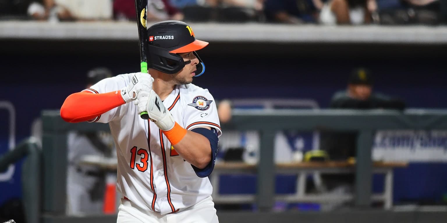 Isotopes slug six homers, outlast Aviators 13-11 in Vegas