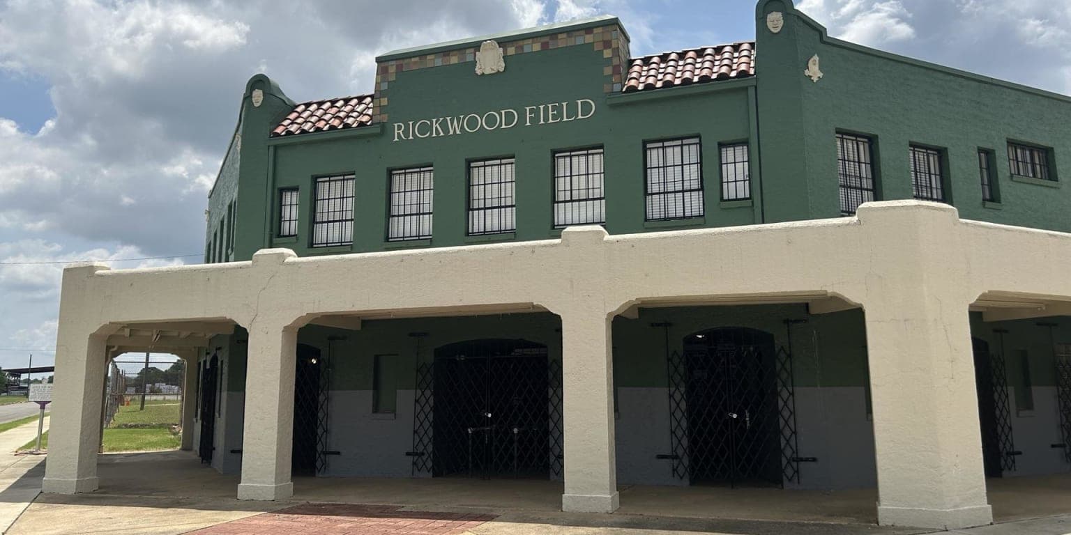 Pensacola Blue Wahoos visit Barons for Negro Leagues tribute at Rickwood Field