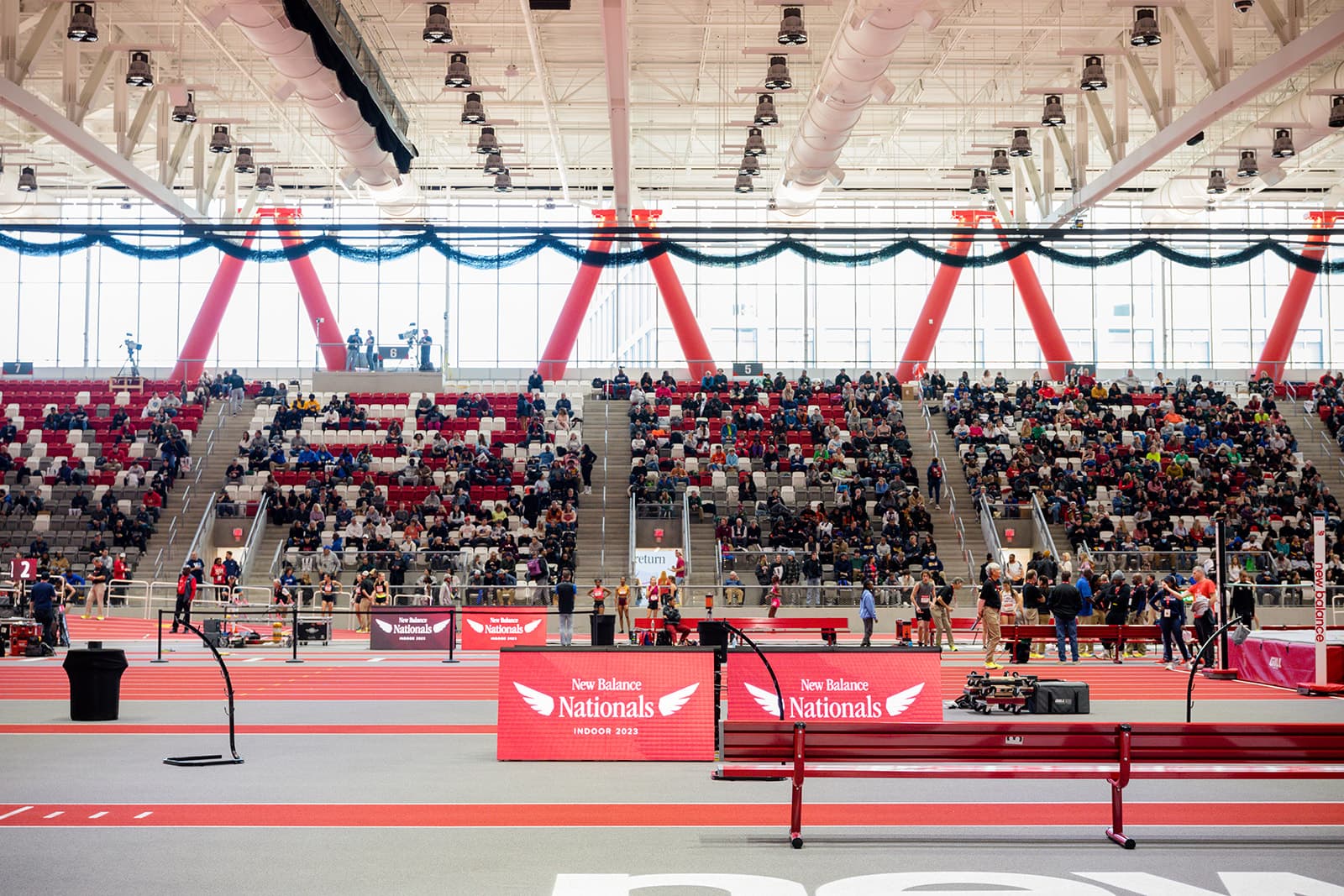 Jasper's Calvin Seitz Wins National Indoor 2-Mile Title by Four Seconds