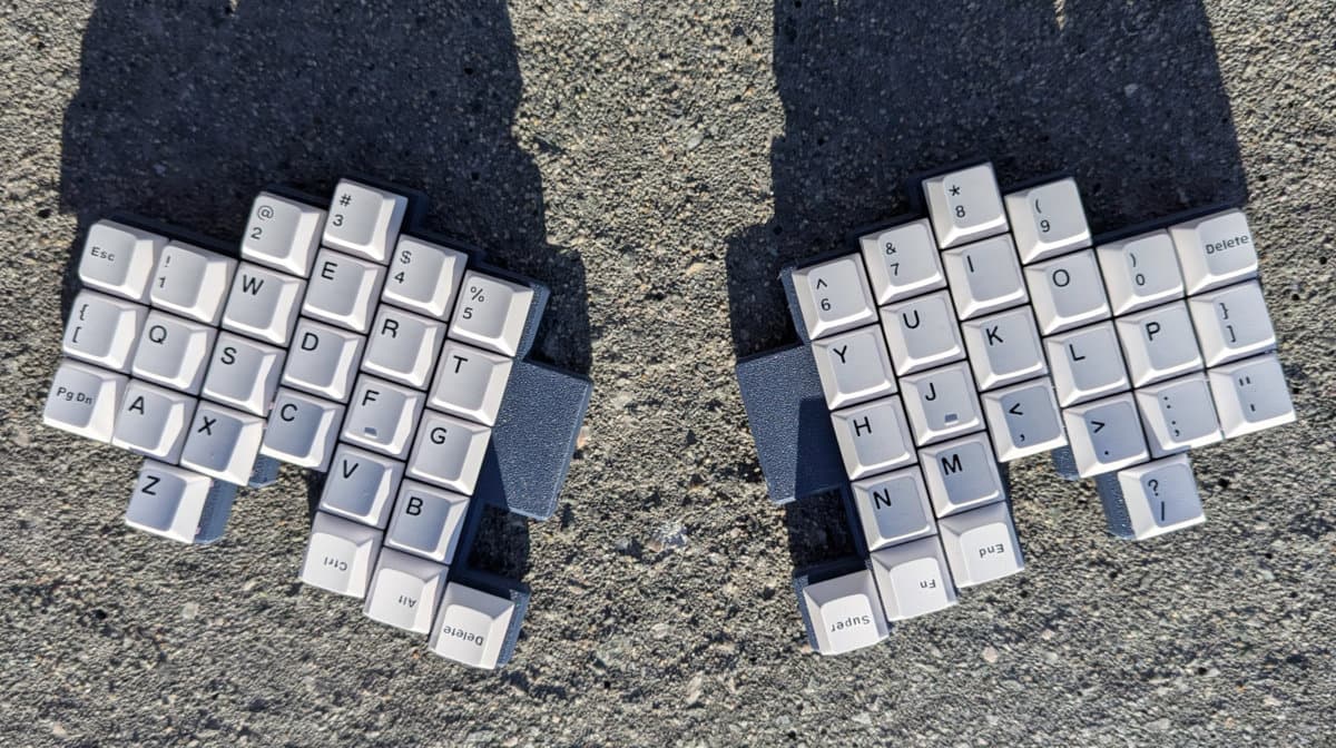 Underset: Compact Wireless Spartan Split Keyboard with Considerable Pinky Offset