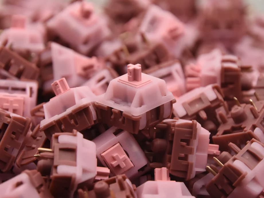 KBD.news switch market recap shows softer sales and linear dominance