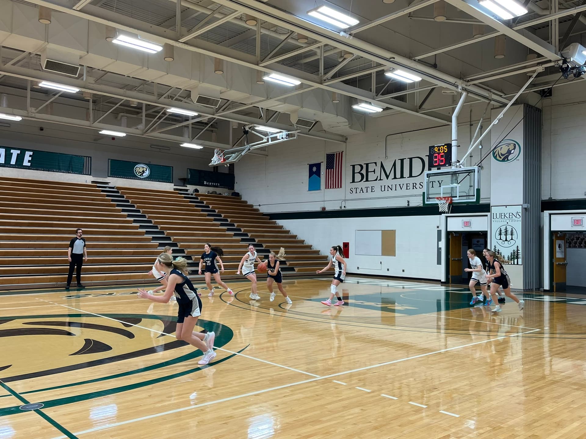 Bemidji girls basketball dominates Hibbing, Senior Night ends on high note