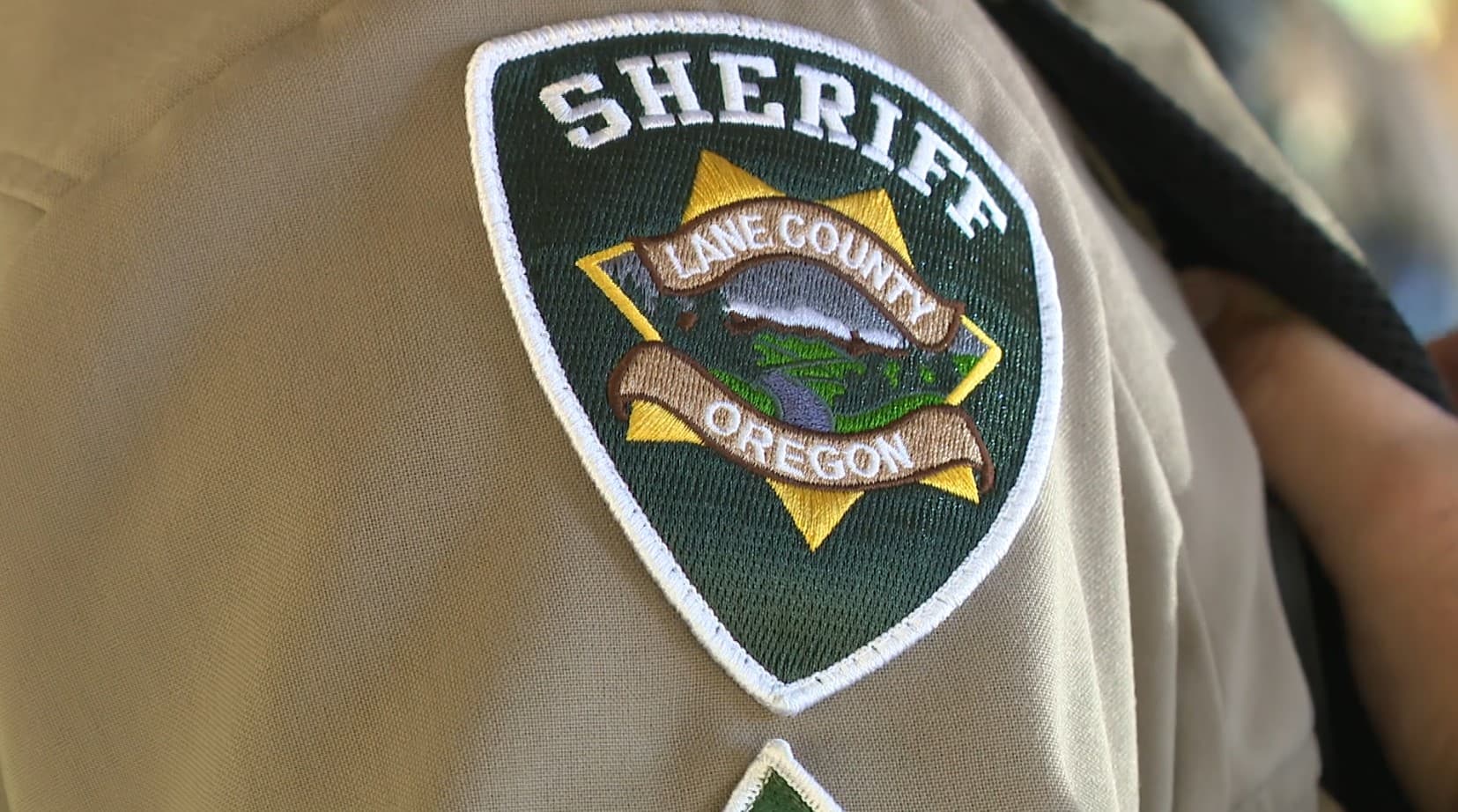 Mapleton Knife Threat Leads to Arrest, Hospitalization and Charges