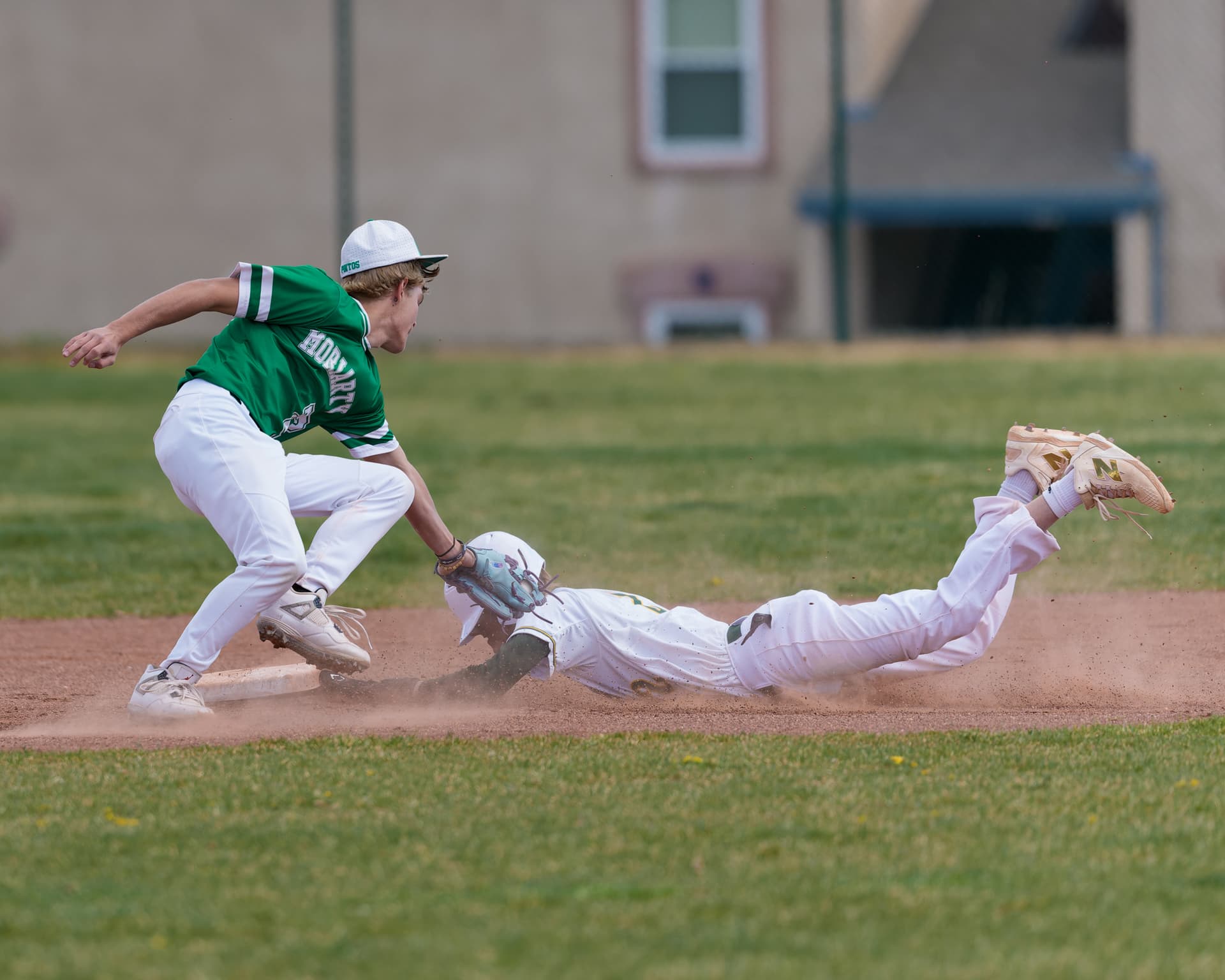 Hilltoppers rout Moriarty 19-4 with explosive offensive outburst