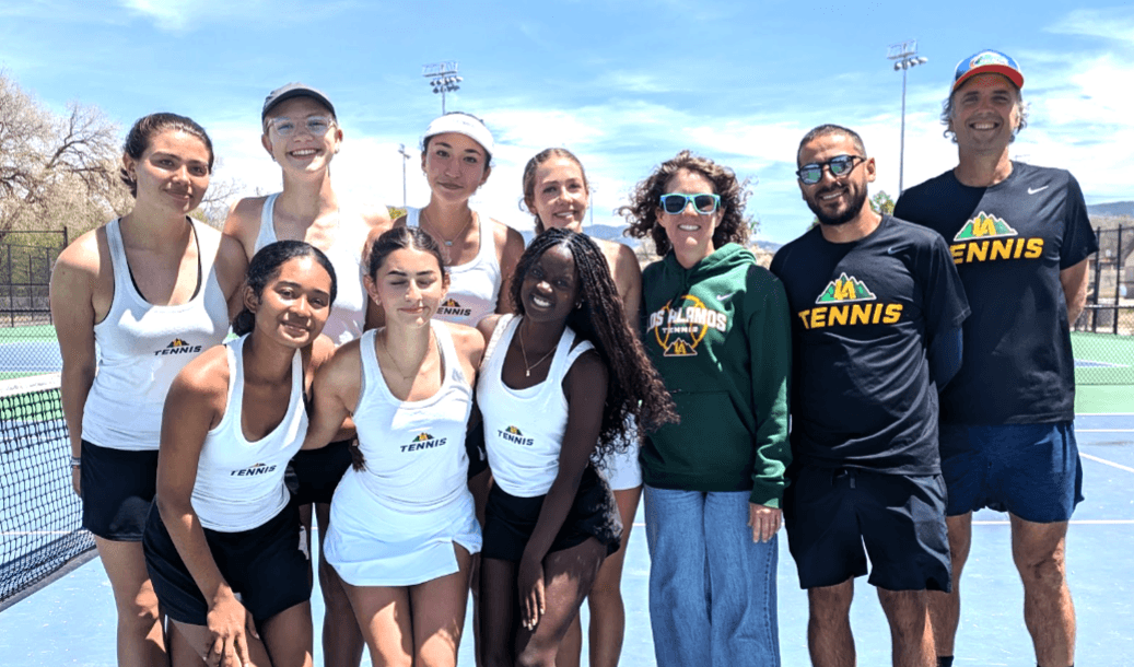 Los Alamos High girls tennis takes third at district finals