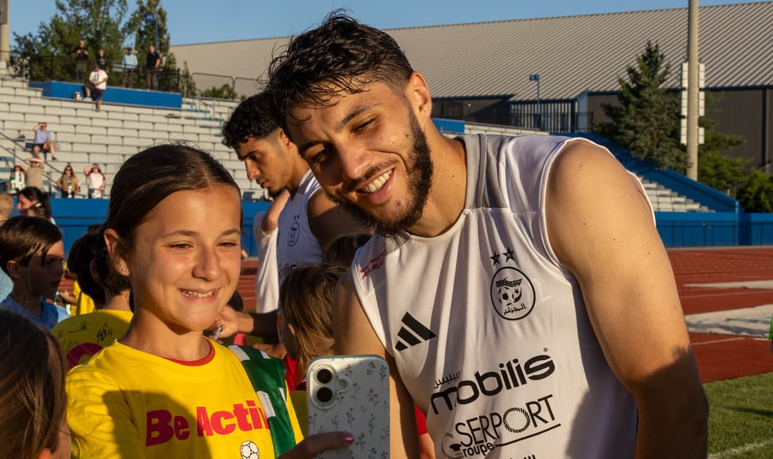 Algeria draws fans, youth clinic at Rock Chalk Park practice