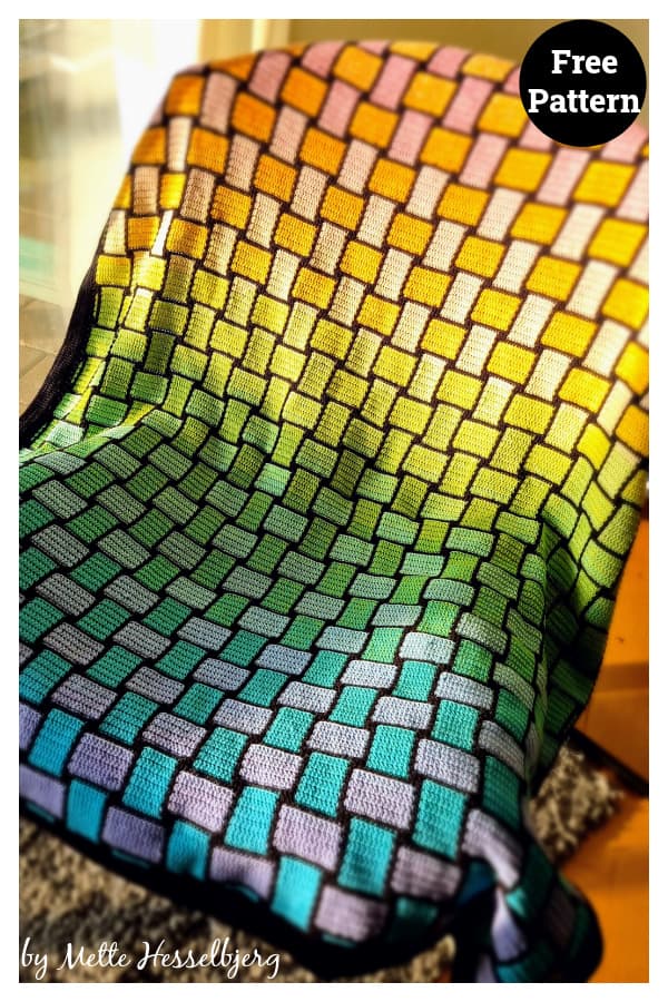 Weaving Whirls Throw Turns Yarn Scraps Into a Colorful Mosaic Blanket