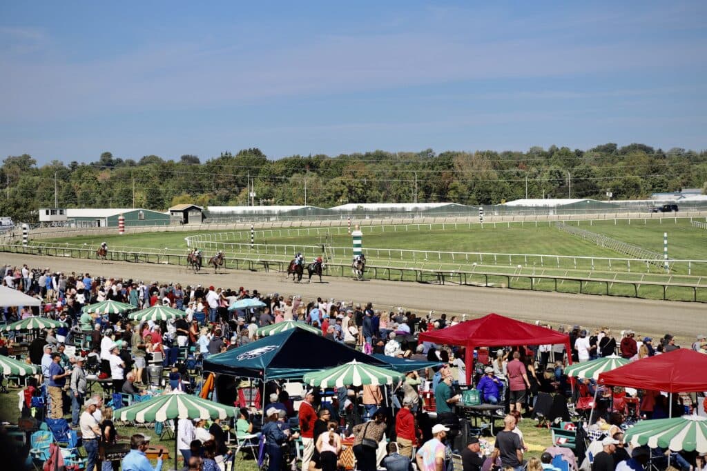 No Easy Days Wins Parx AOC by 2 3/4 Lengths in 1:19.33