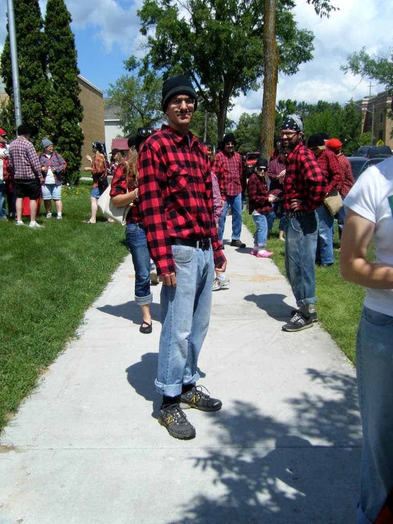Bemidji dancers join worldwide line dance flash mob in Paul Bunyan plaid