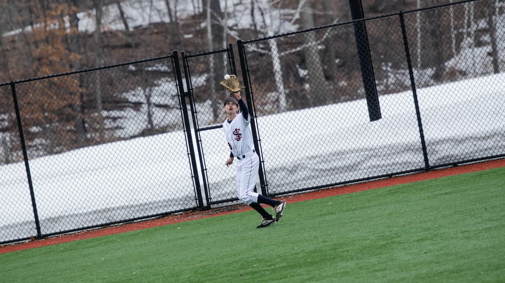 Saint John's erupts with 14-run fifth, wins 18-0, takes series