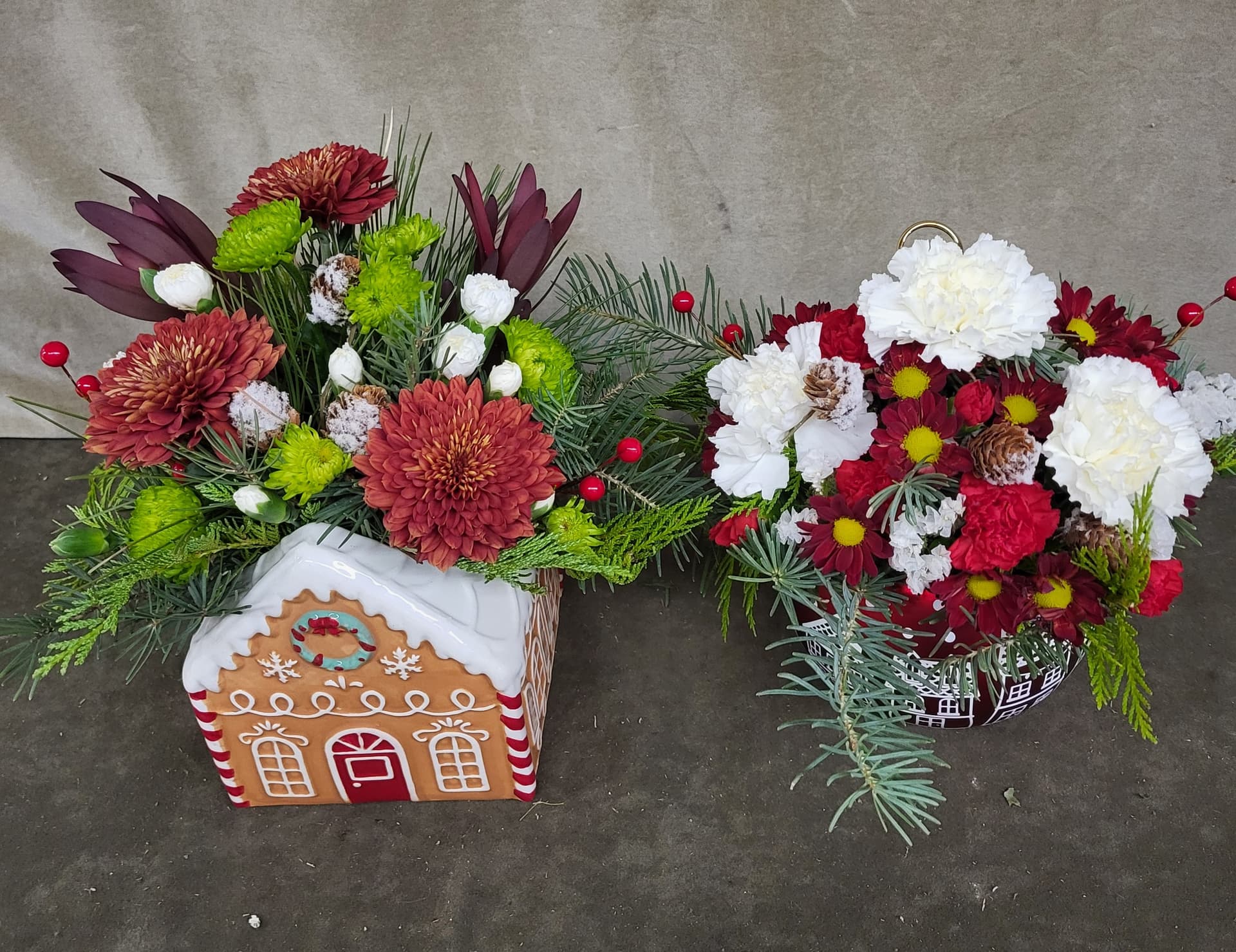 Local Florist Promotes Holiday Centerpieces, Delivery and Shop Hours