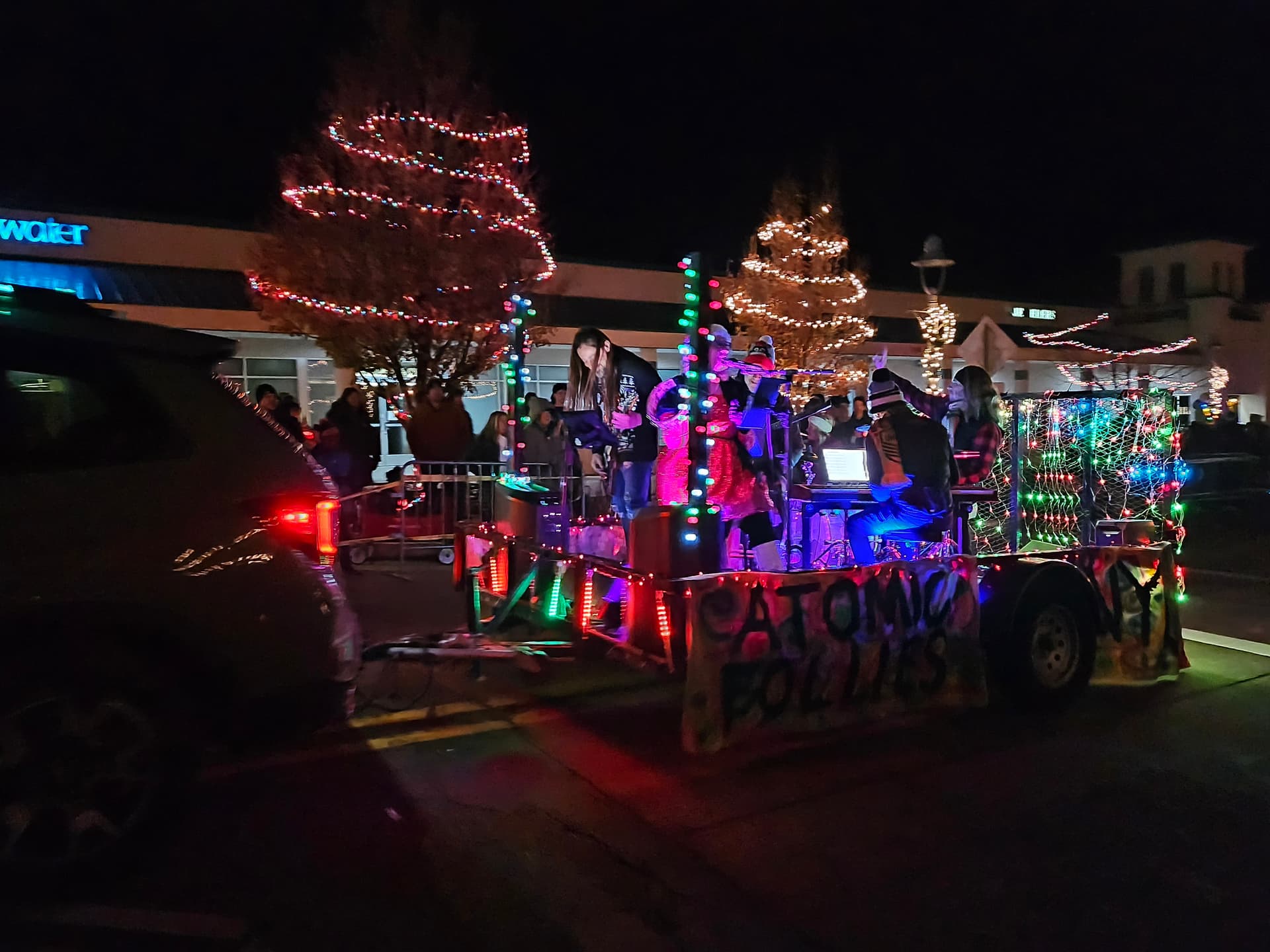 Holiday Lights Parade Draws Thousands, Community Floats Spark Local Cheer