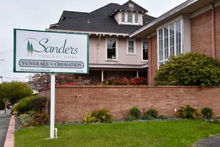 Sanders Funeral Home, Humboldt Cremation Reopen Under Bryan Carnahan and Joel Casillas