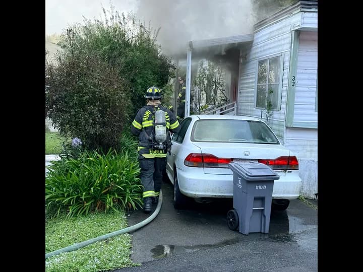 Indianola Mobile Home Blaze Contained by Humboldt Bay Fire, Resident Displaced
