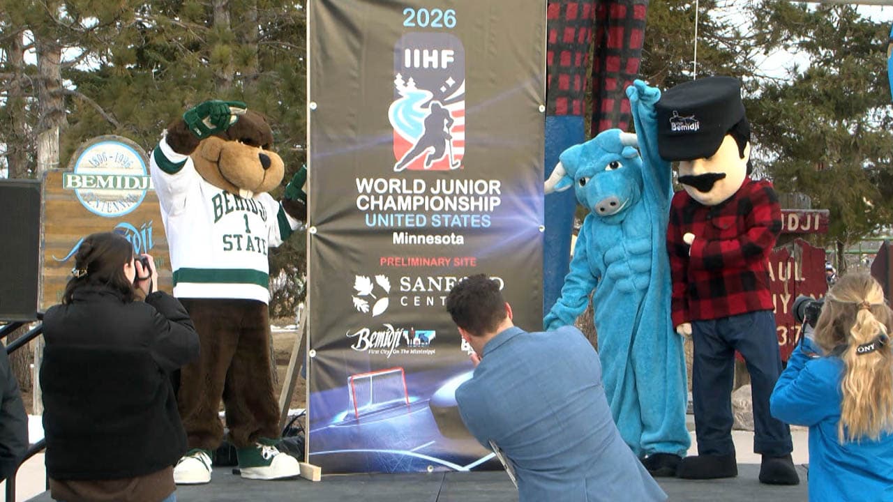 Bemidji Hosts World Junior Pre Tournament Games, Showcases Community