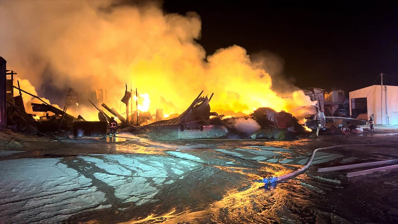 Fire Destroys Kiln-Drying Building at Timberlyne Wood Products Near Cass Lake