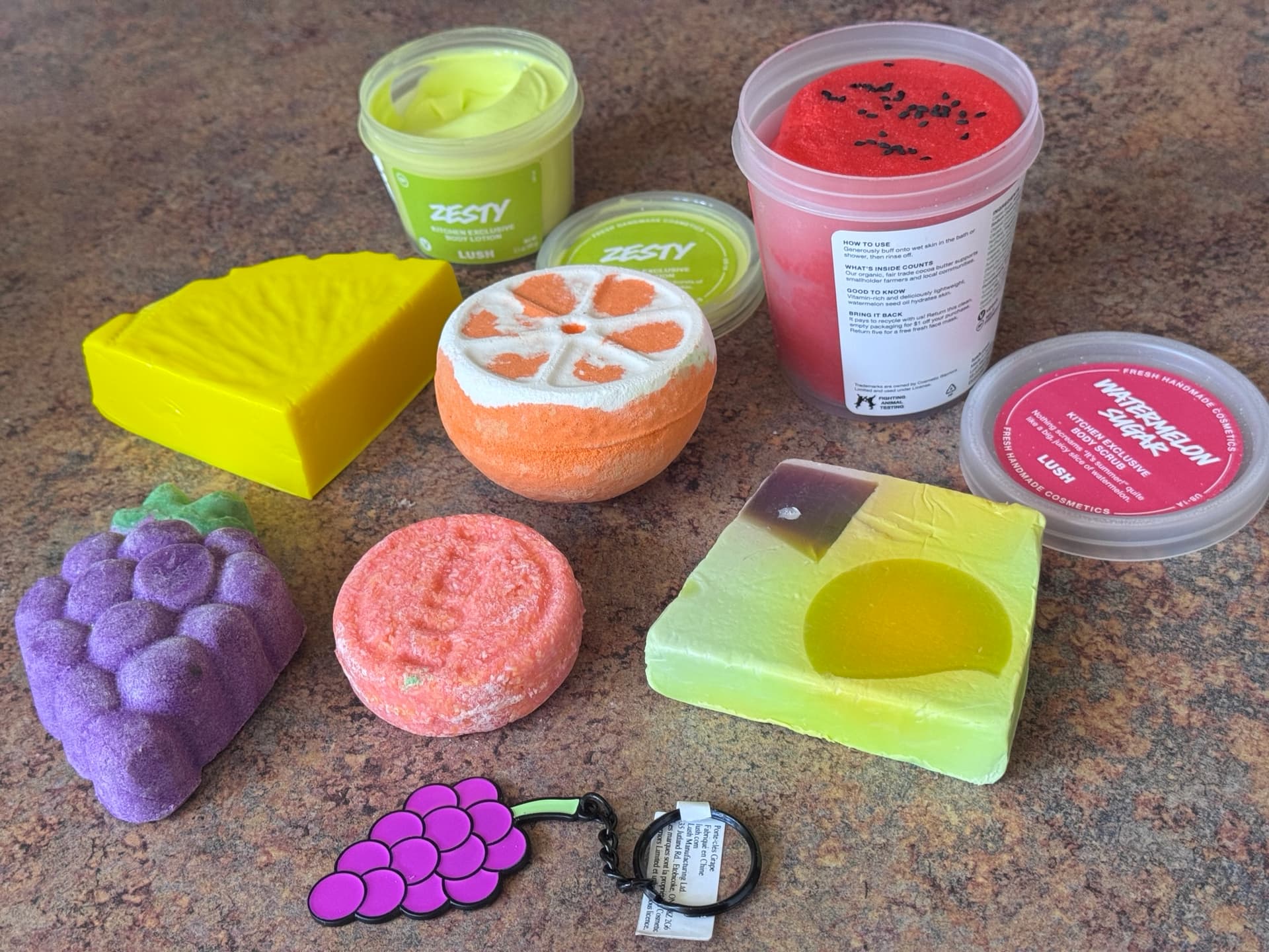 Lush Orange Burst bath bomb wins praise for its bright citrus scent