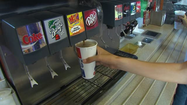 Taco Bell Remodels Emphasize Pickup Windows, Remove Soda Fountains