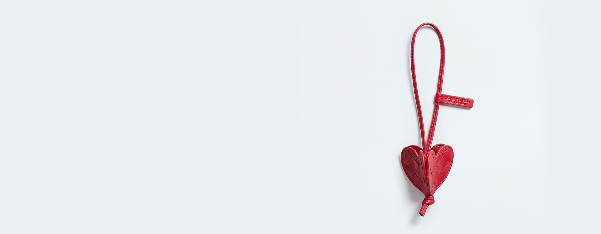 Luxury Valentine’s Day gifts, lasting keepsakes from fine jewelry to decor