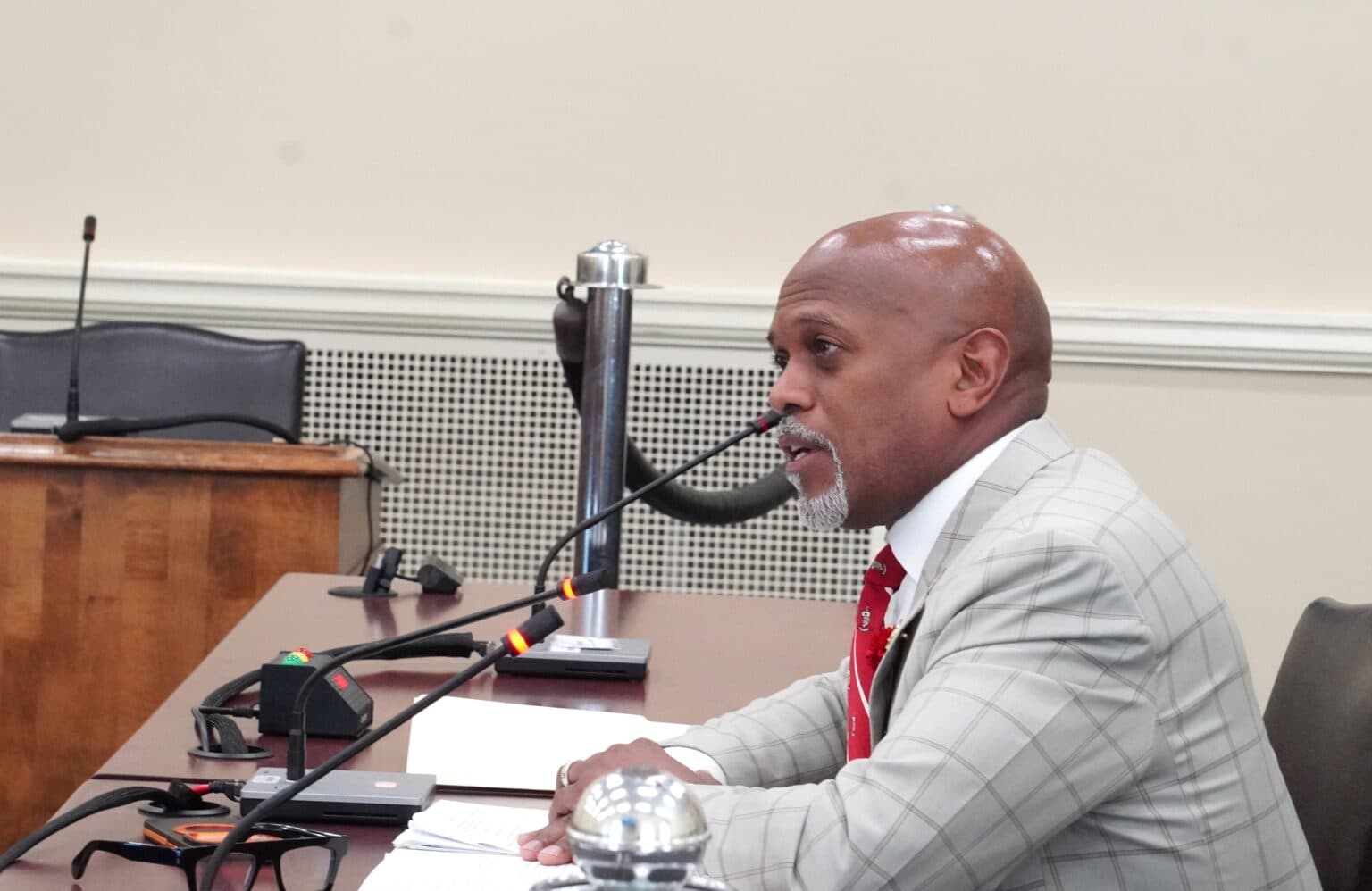 House Panel Backs Bill Easing Double-Job Limits for Maryland Lawmakers