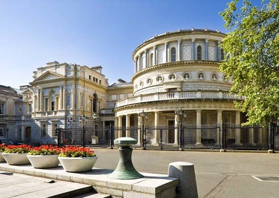 Five free ways to explore Dublin on a budget