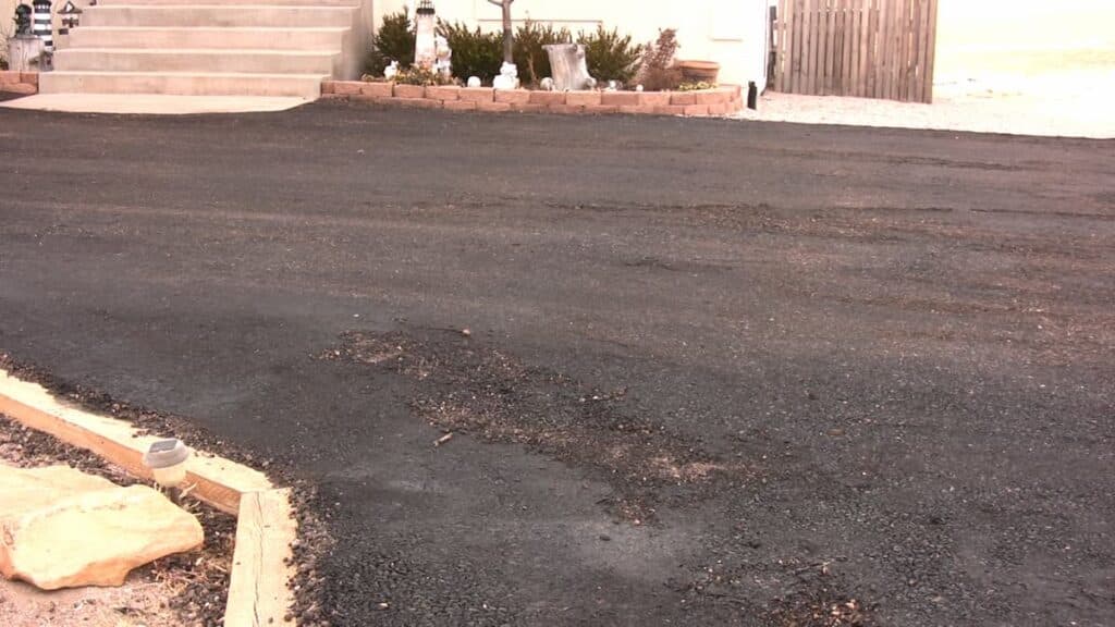 Fresno County Sheriff Warns Residents of Driveway Paving Scam