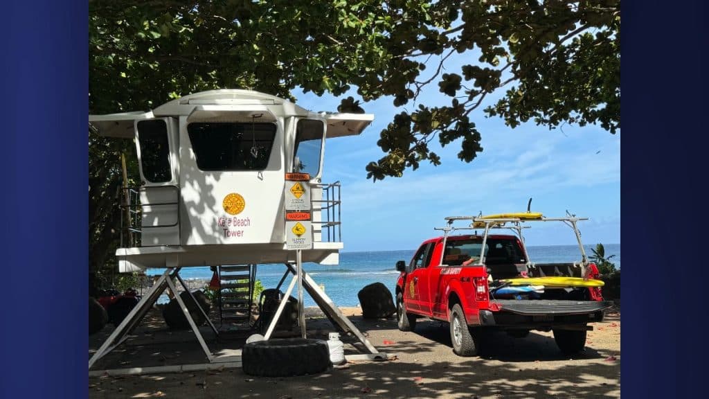 Flooding closes Kēē and Hāena lifeguard towers, Kūhiō Highway reopens