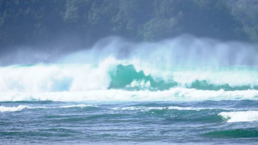 Officials Warn No Swimming at Hanalei Bay and North-Facing Shores