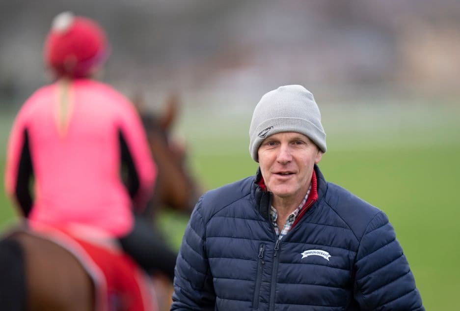 Gold Star Hero extends winning streak with Wolverhampton handicap success