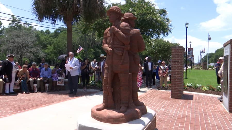 Bamberg County unveils Revolutionary War monument for 250th anniversary