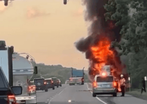 Truck fire shuts lane on I-87 near Newburgh exit