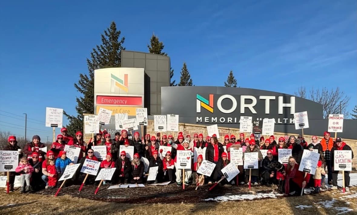 Nurses hold picket at Sanford Bemidji Medical Center over staffing concerns