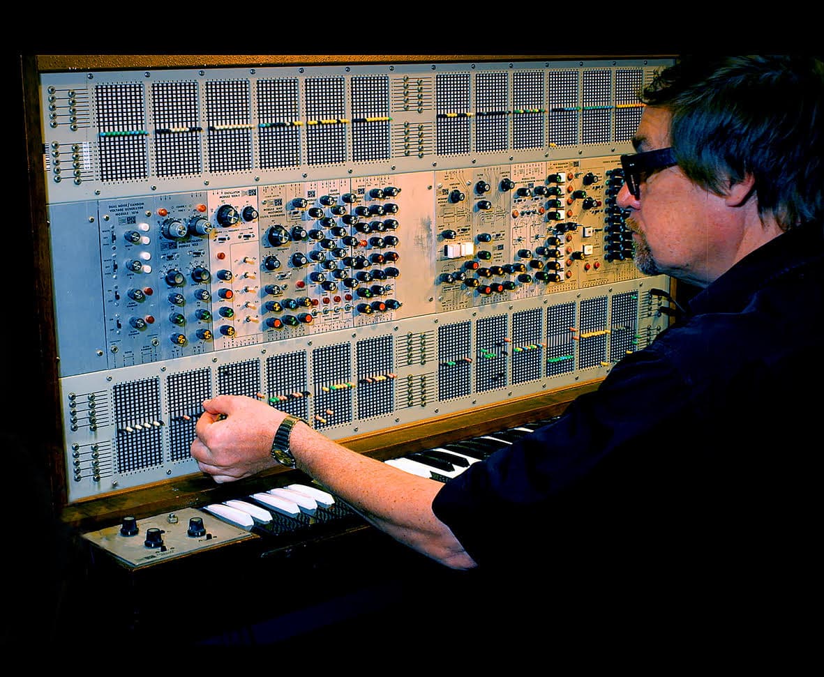 Rare Modcan modular system appears in active use in Ben Edwards jam