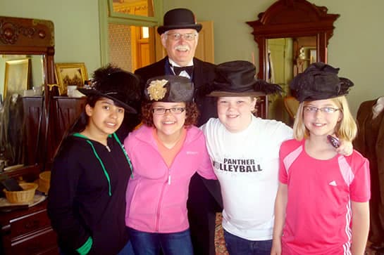 Newell’s Allee Mansion offers hands-on look at Victorian life