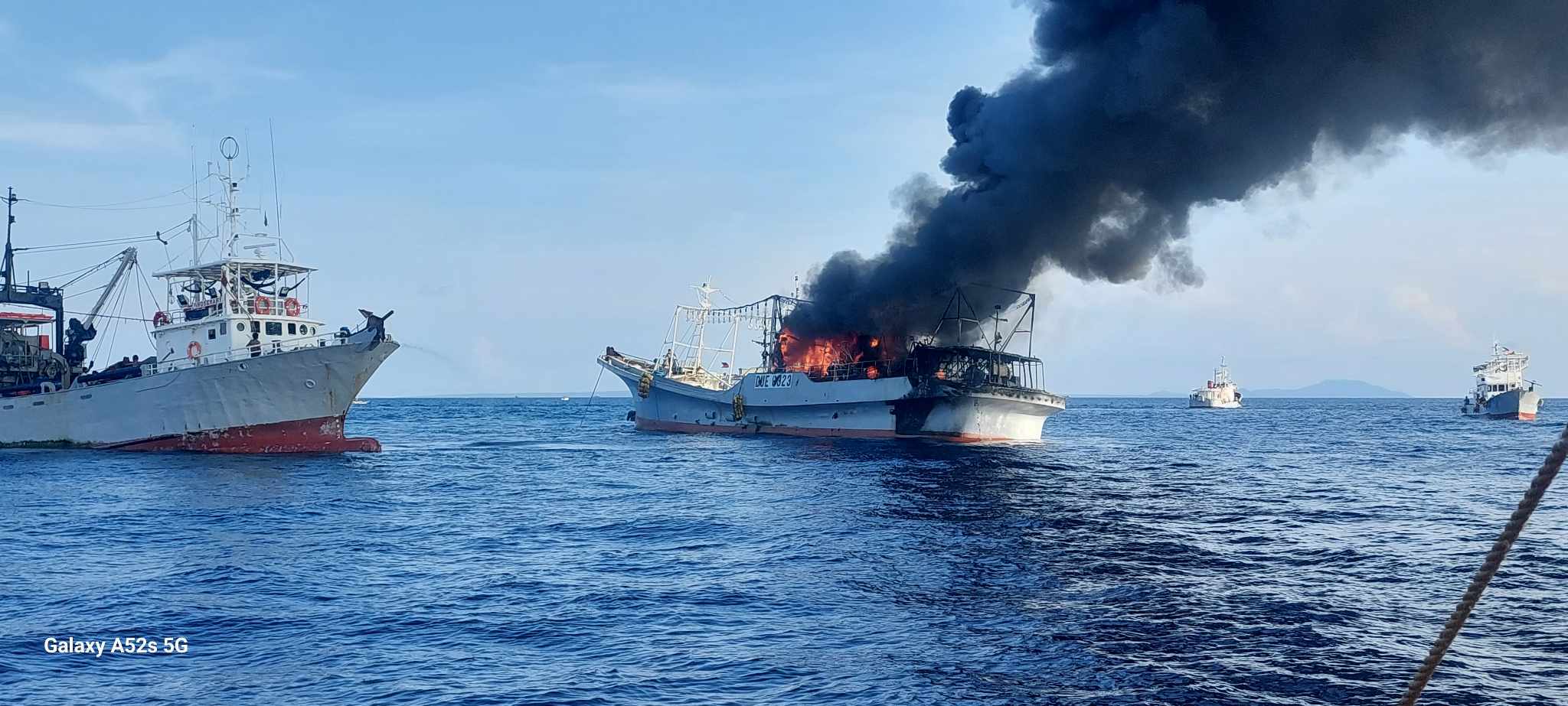 Ecuadorian tuna seiner Don Igilio catches fire and sinks off Peru